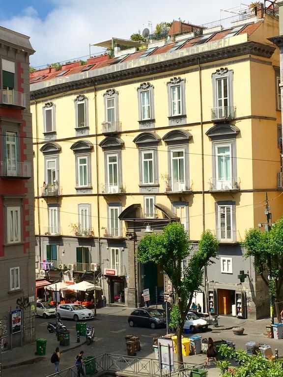 Appartement Mansarda Bellini à Naples Extérieur photo