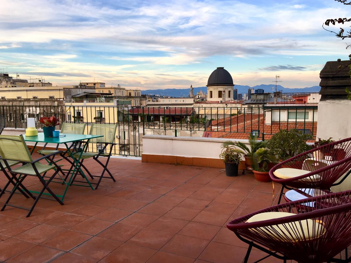 Appartement Mansarda Bellini à Naples Extérieur photo